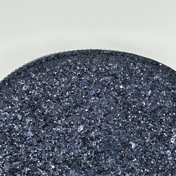 🤩 Banana Republic "Power Up" Clutch with Built-In Battery 🤩 - Picture 2 of 9